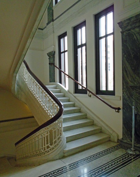 Stairwell Columbus Metropolitan Library